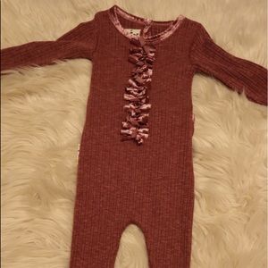 Maniere ribbed velvet detail footie